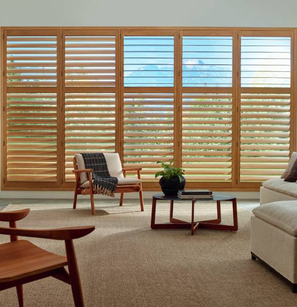 Hunter Douglas Heritance® Hardwood Shutters