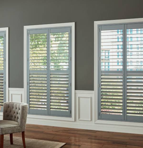 Hunter Douglas Heritance® Hardwood Shutters