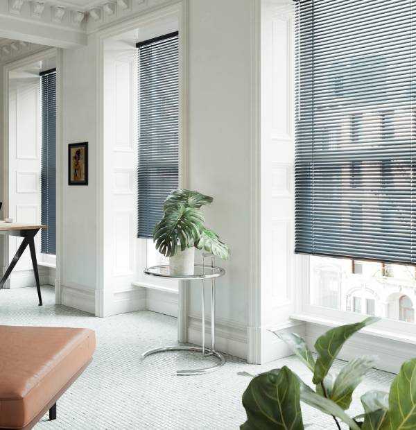 Hunter Douglas Modern Precious Metals® Mini Blinds